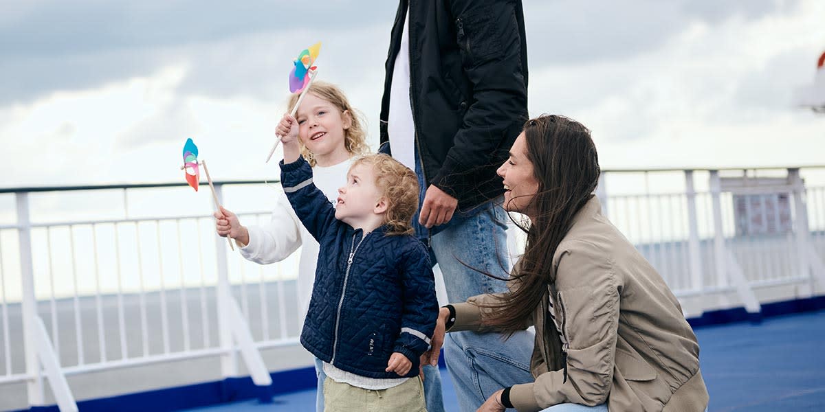 Familie på dækket Promo Family at deck - exp june 2029
