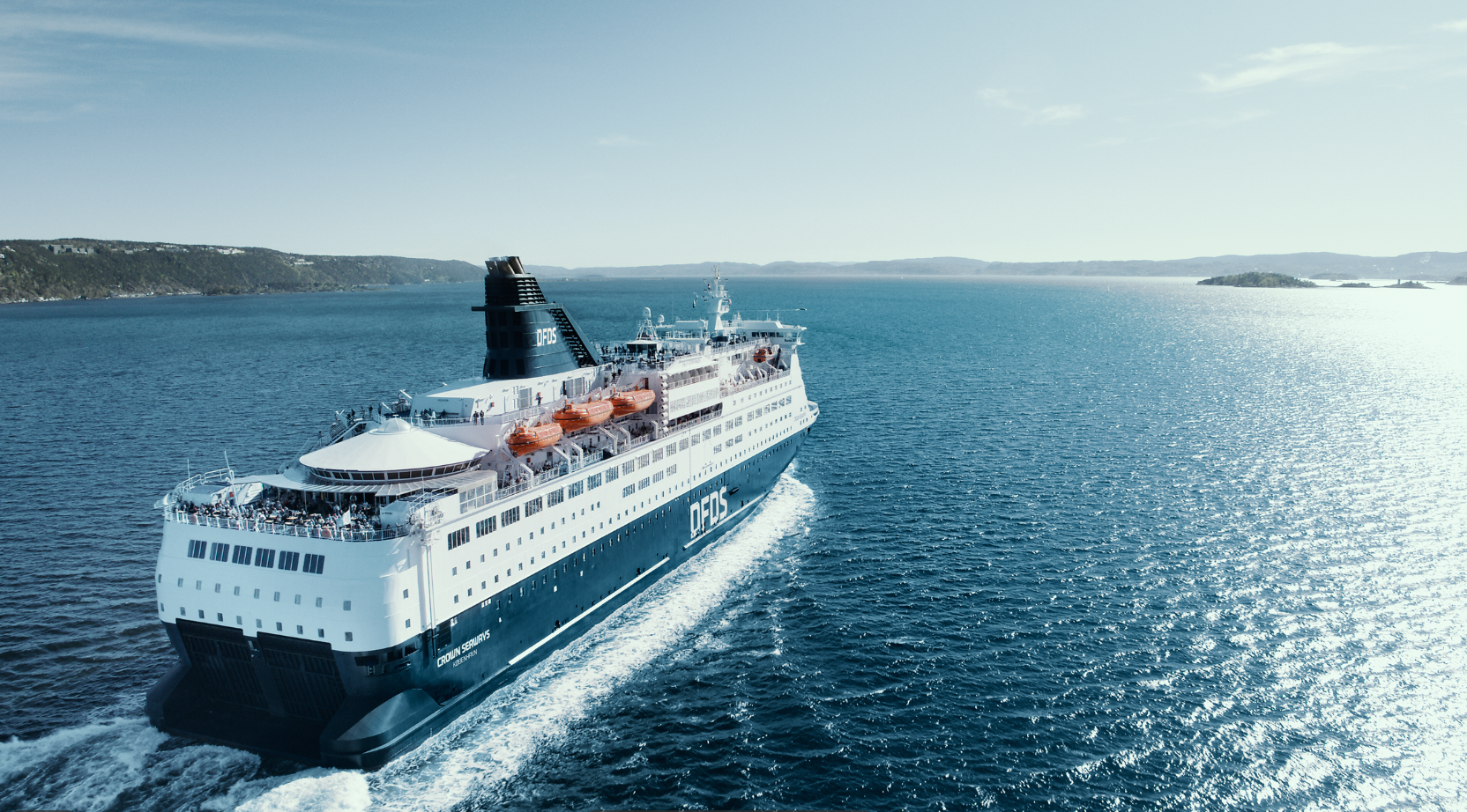 Crown Seaways i Oslofjorden - med soldäck crown in the Oslofjord